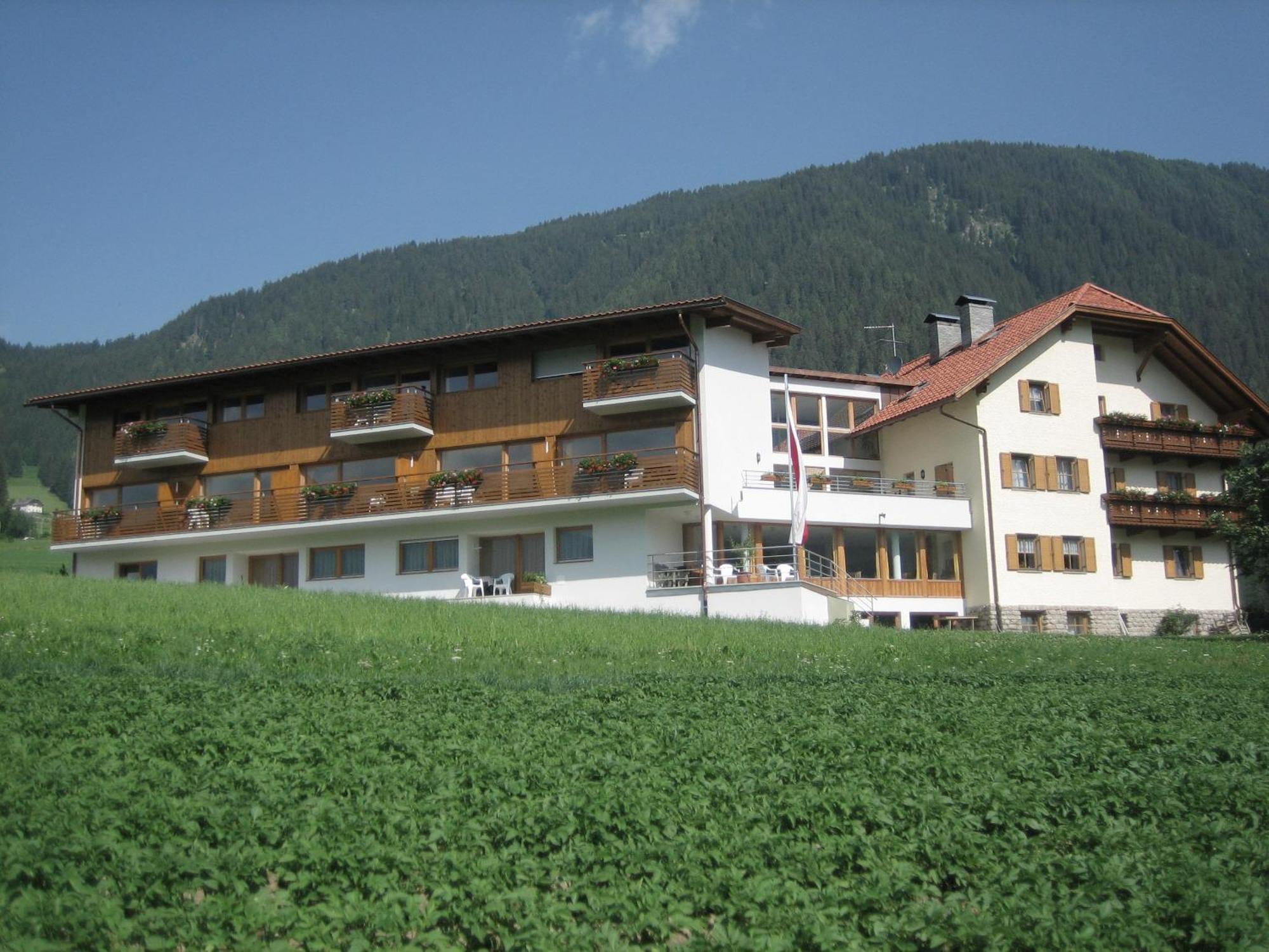 Garni - Appartement Neumairhof Rasun di Sopra Dış mekan fotoğraf